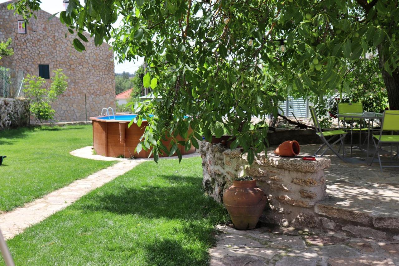 Cantinho D'Aldeia Guarda Extérieur photo